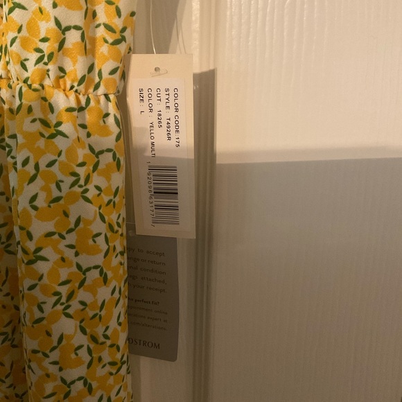 Cute Lemon Dress size large or 14 - Picture 2 of 3